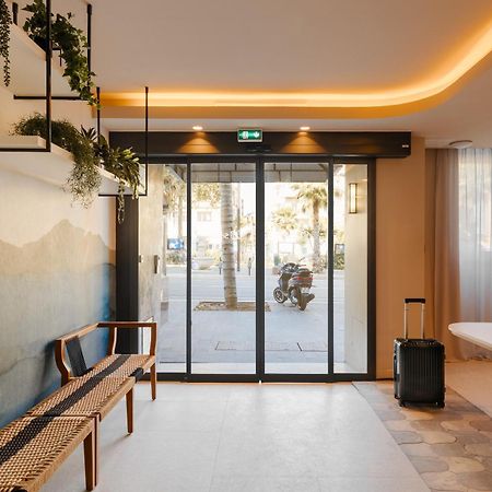 Yelo Promenade Powered By Sonder Hotel Nisa Exterior foto
