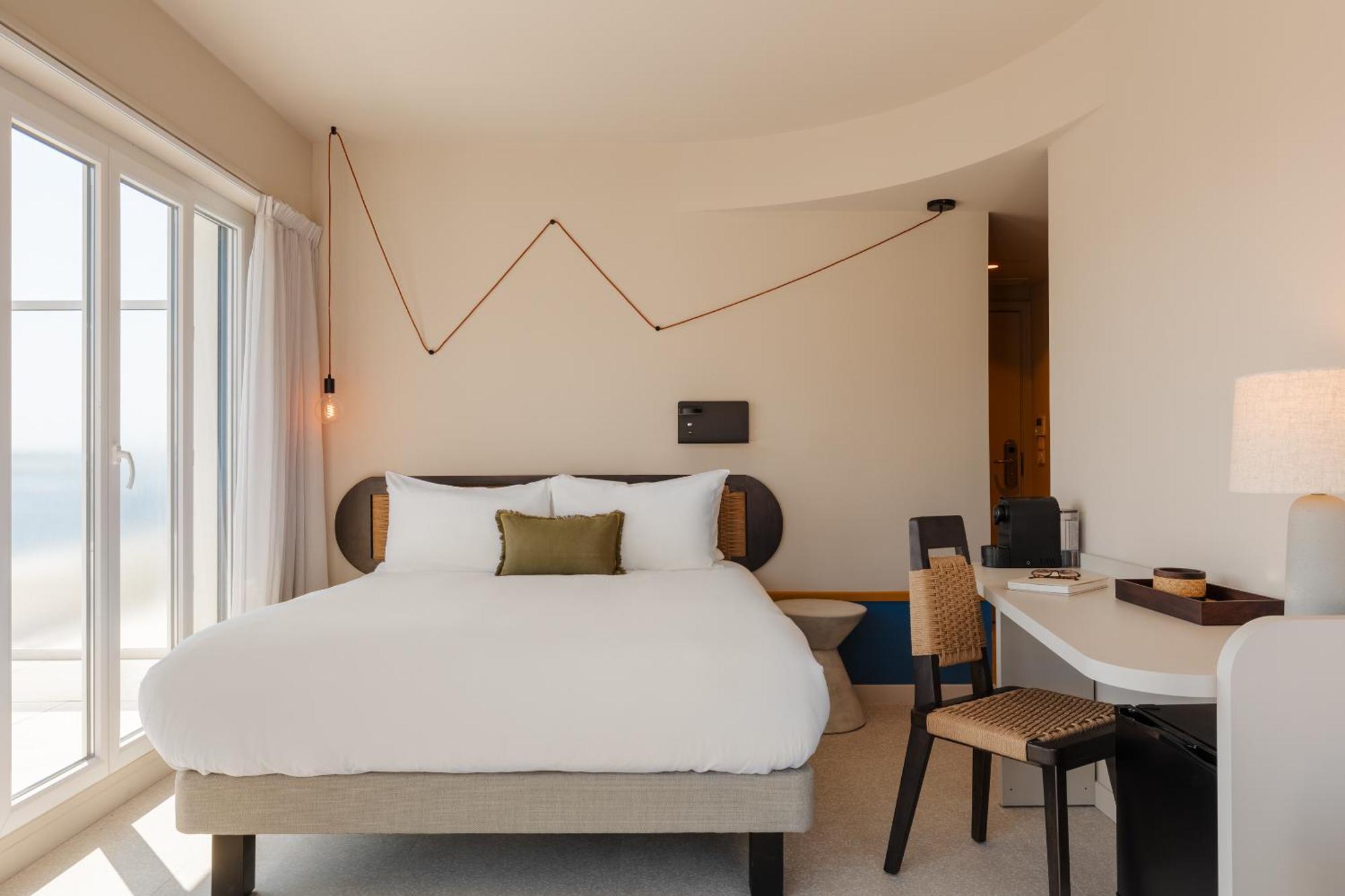 Yelo Promenade Powered By Sonder Hotel Nisa Exterior foto
