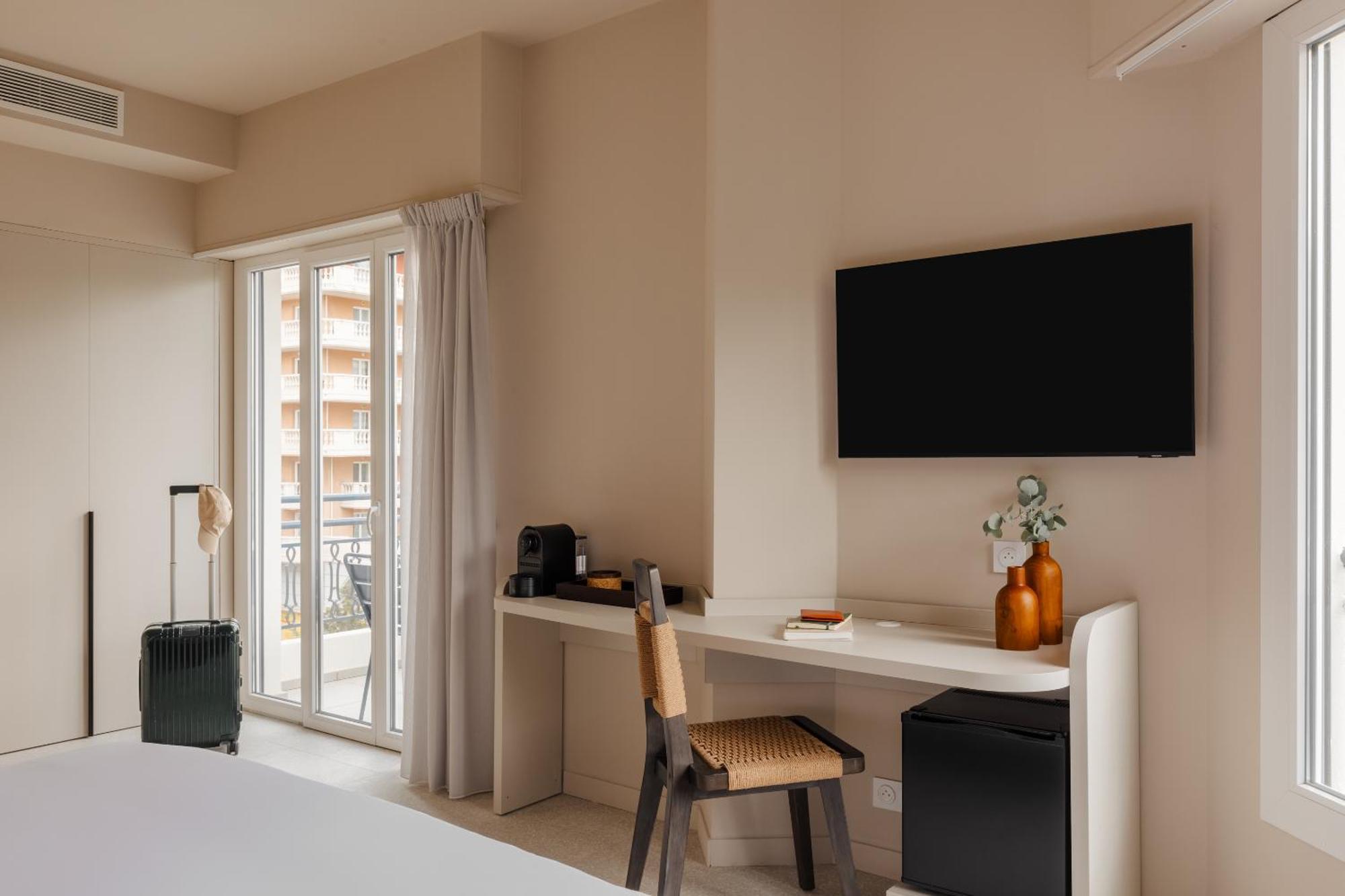 Yelo Promenade Powered By Sonder Hotel Nisa Exterior foto