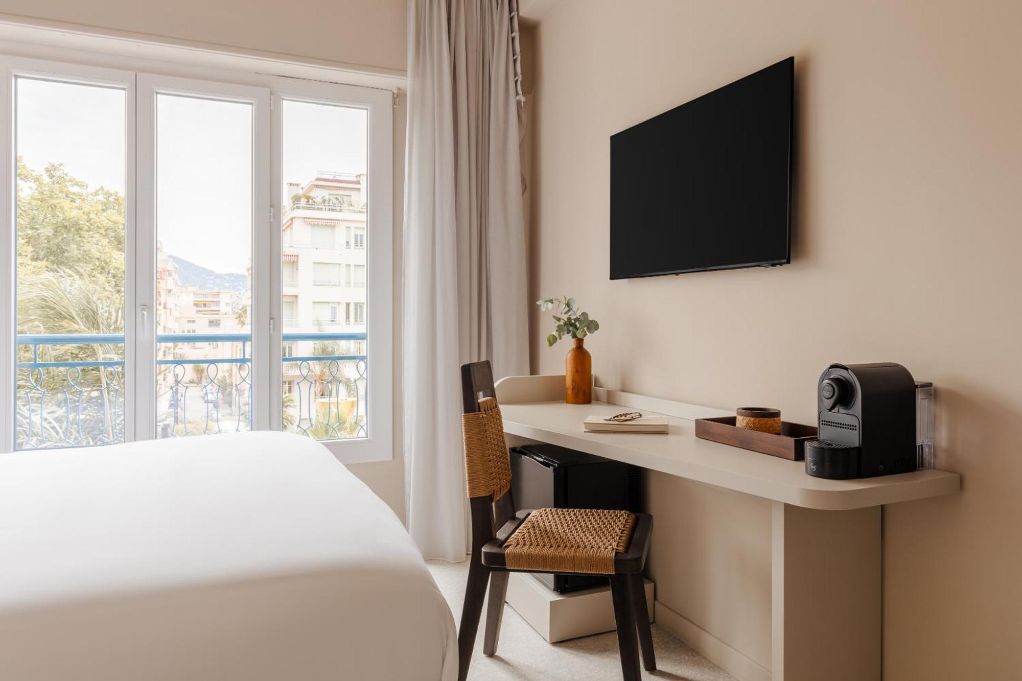 Yelo Promenade Powered By Sonder Hotel Nisa Exterior foto